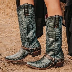 FREEDBIRD “Lusitano” Turquoise Cowboy Boot with removable leather straps